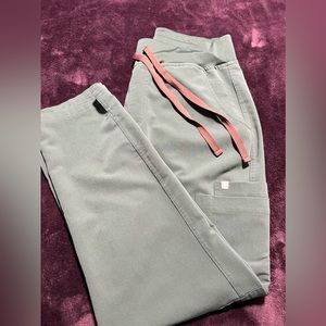 FIGS Bonsai Yola™  - MPetite Skinny Scrub Pants